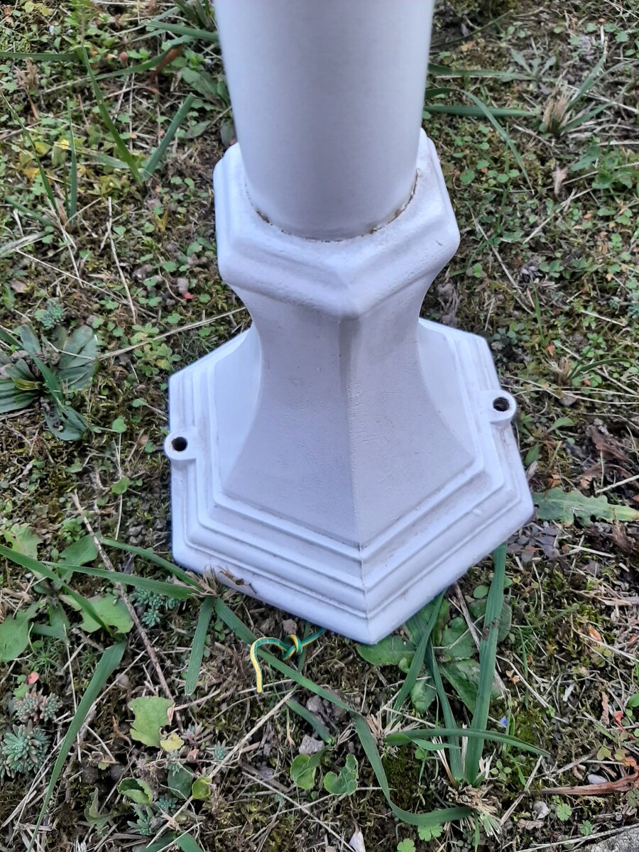 stojací venkovní lampa - 2