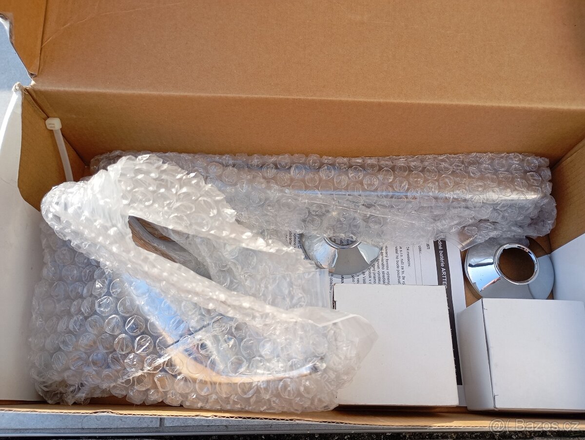 Vodovodní baterie umyvadlovo-vanová nástěná rozteč 150 mm - 2