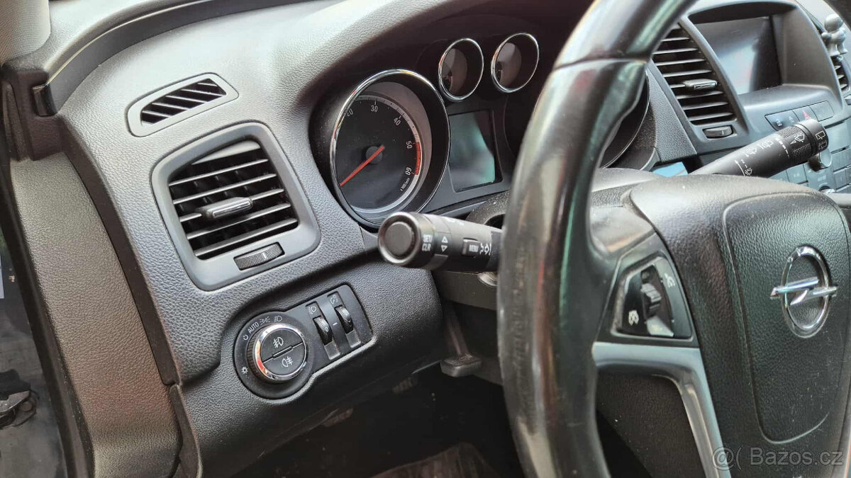 Opel Insignia combi 2,0TDCI 96KW kod: A20DT - 2