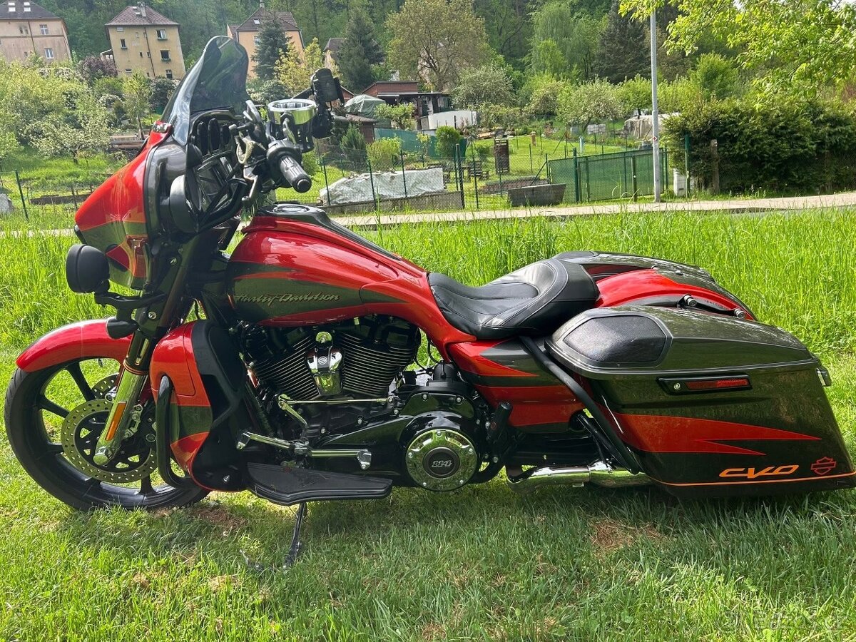Harley Davidson CVO - 2