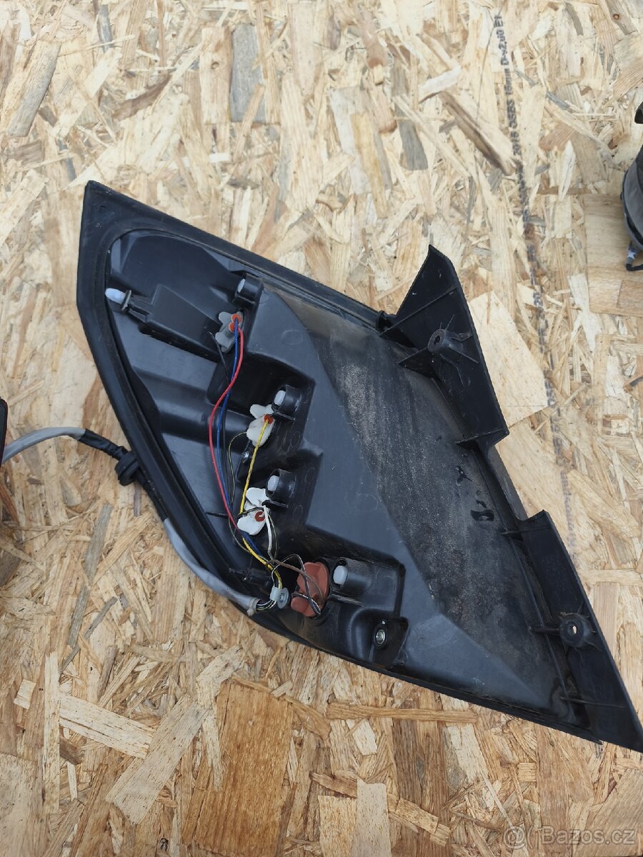 Opel Antara světlo pravé - 2