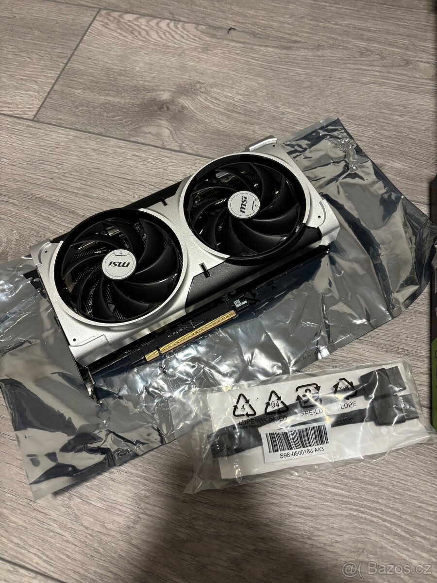 Grafická karta MSI GeForce RTX 5070 12G VENTUS 2X OC - 2