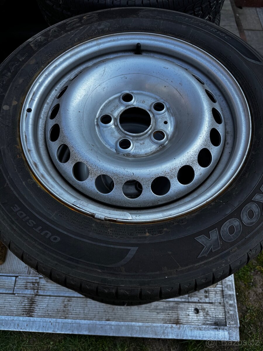 205/65/16c starší dot2215 vzorek 6mm - 2