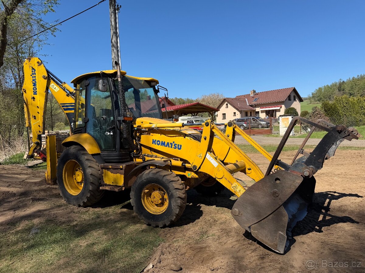 traktorbagr Komatsu WB93R - 2