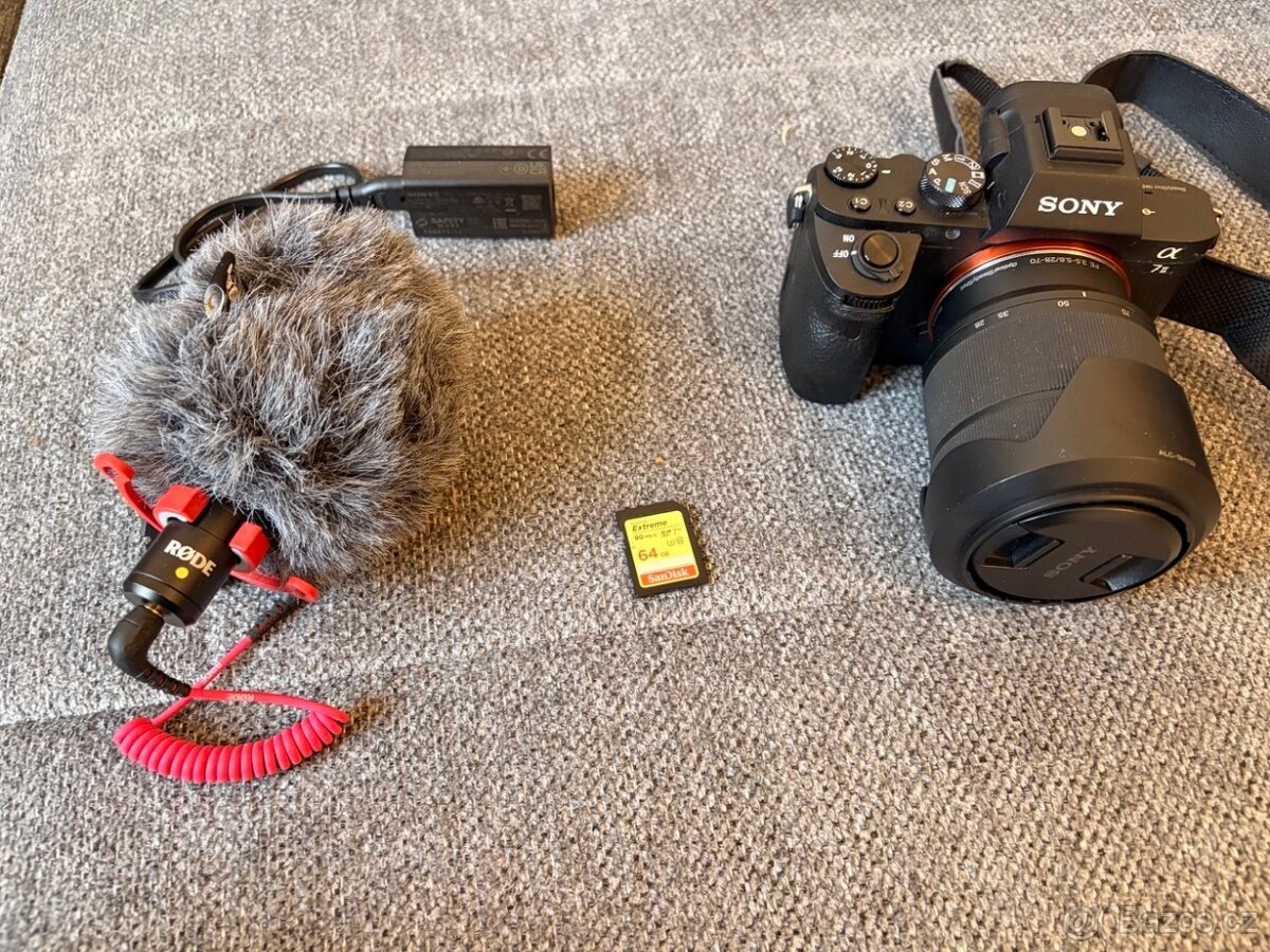 SONY Alpha A7 II + FE 28-70 mm - 2