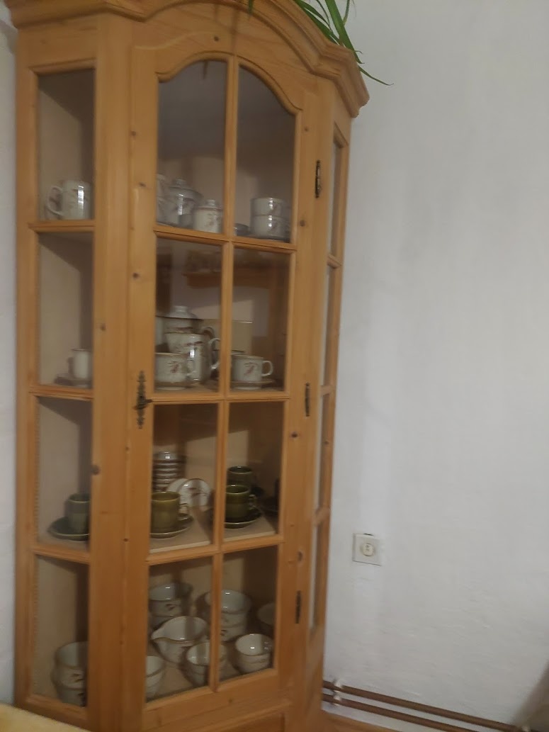 obývací stěna masiv KOUPÍM - 2