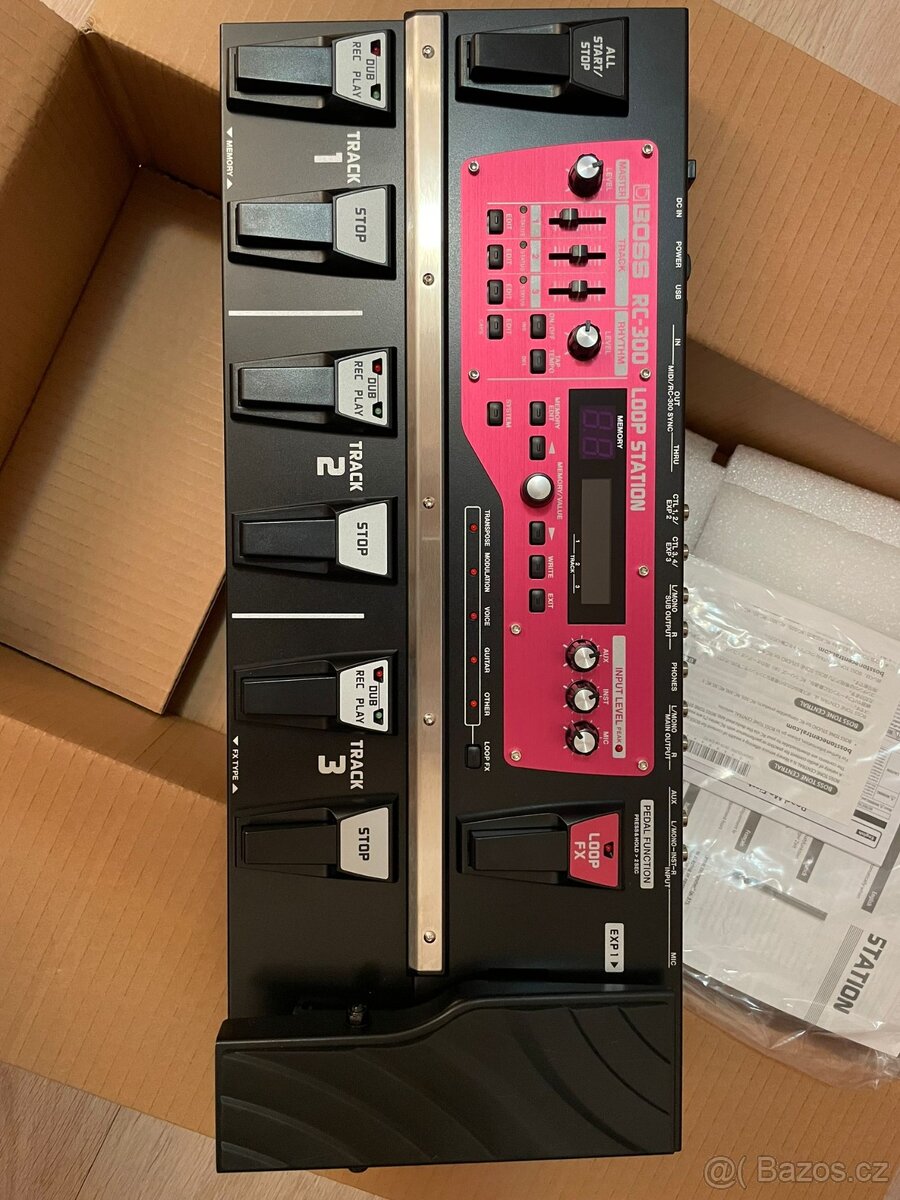 BOSS RC-300 - 2