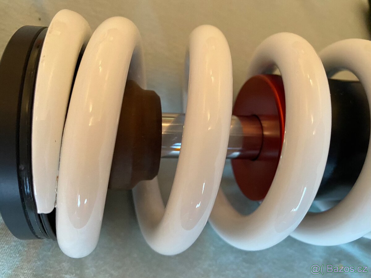 Centrální zadní tlumič na KTM 890 Adventure S (2021-2024) - 2