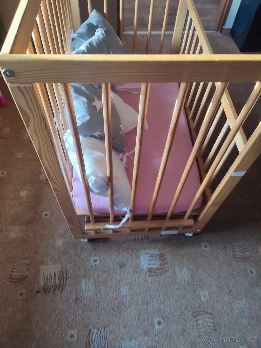 Dětská postýlka (nastavitelná) pojízdná - 2