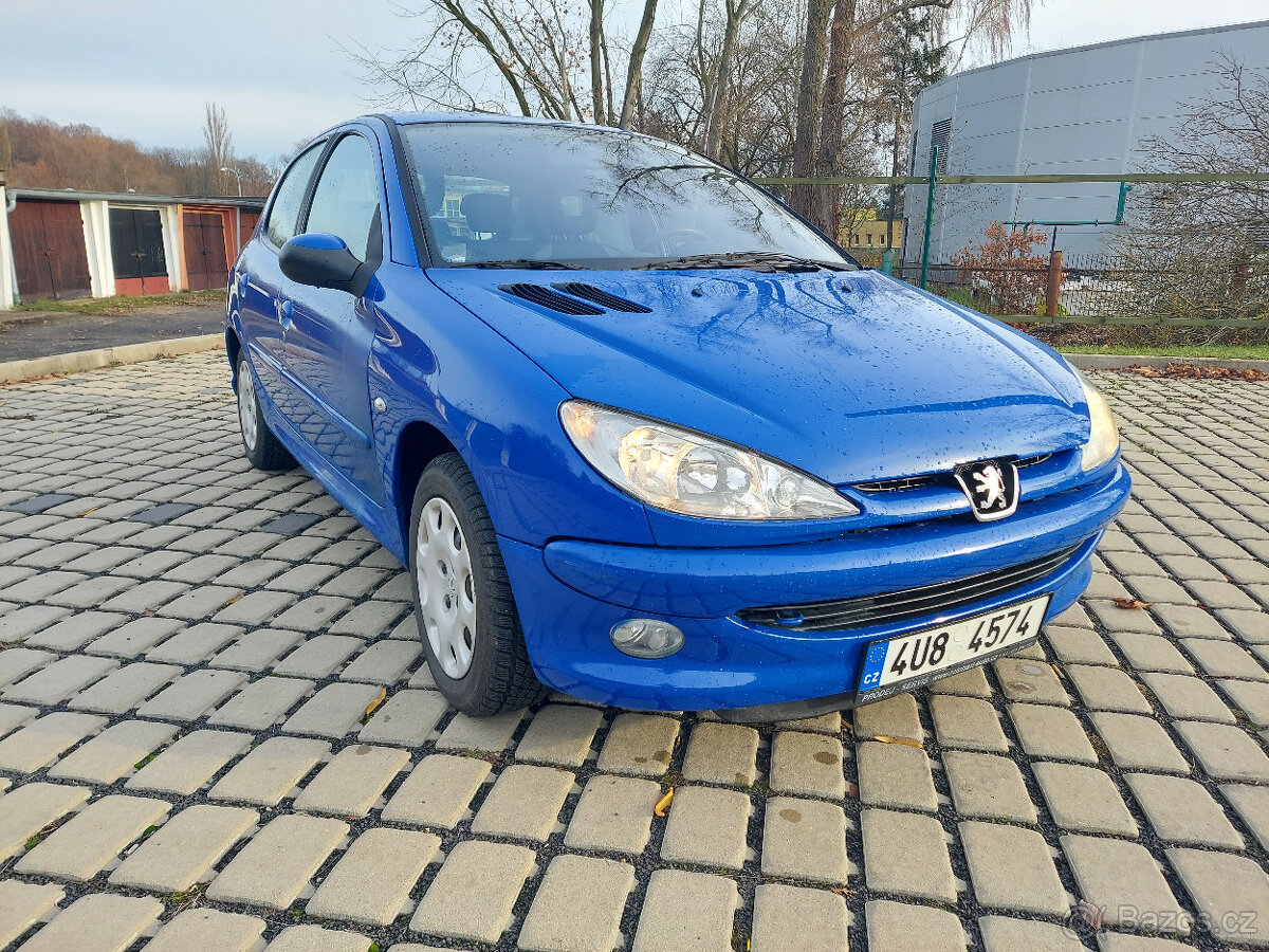 Peugeot 206 1.4i 55kw pouze 125 tis. km - 2