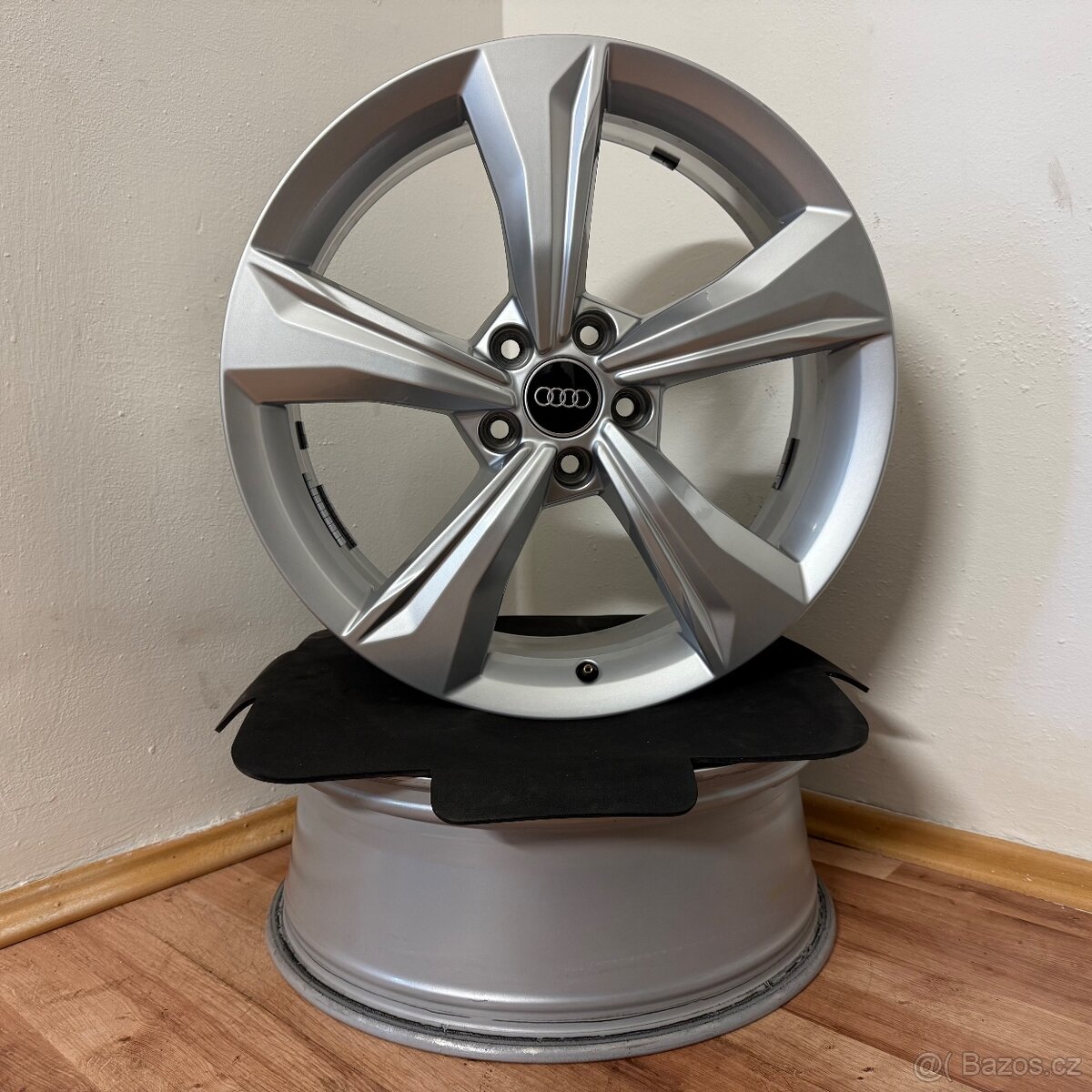 AUDI Q5 / ŠKODA KODIAQ 5x112 R19 ET34 7Jx19 57,1mm - 2