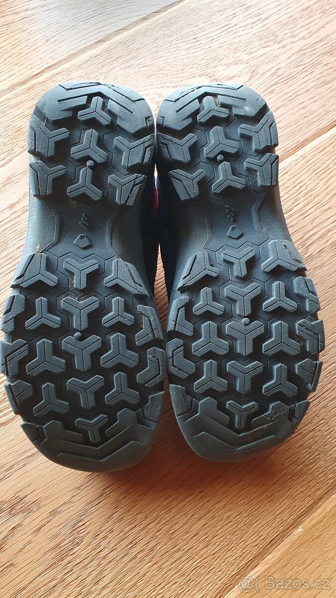 Dívčí boty Quechua vel 34 - 2