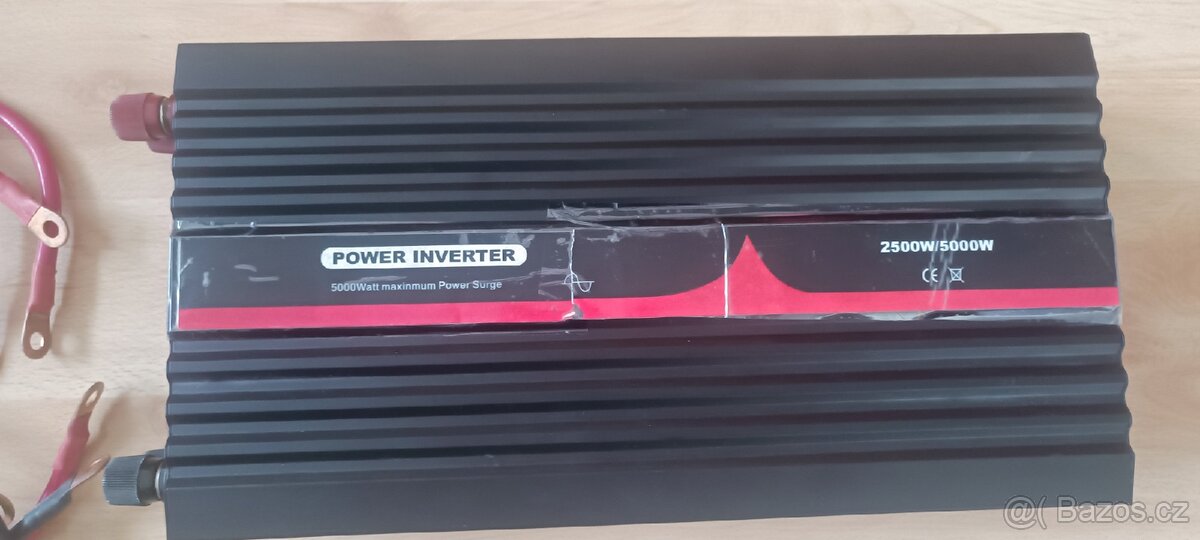 Měnič čistý sinus 12V 2500W / 5000W - 2