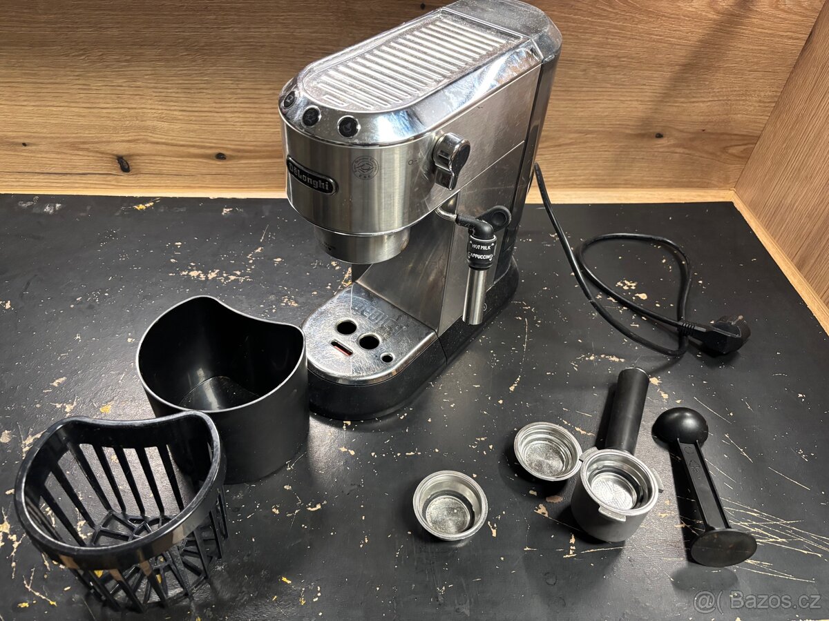 Kávovar delonghi ec 685 m - 2