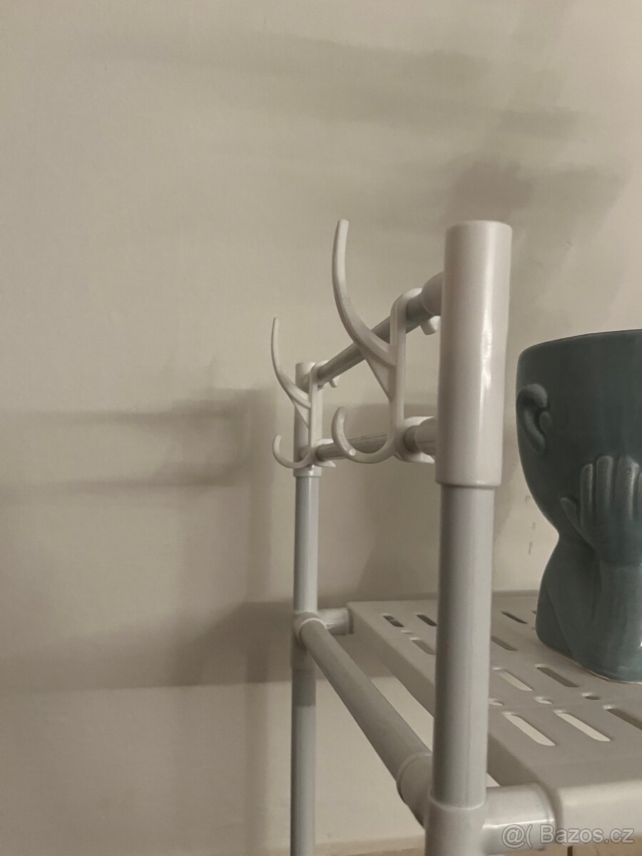 Policový díl nad pračku - 2