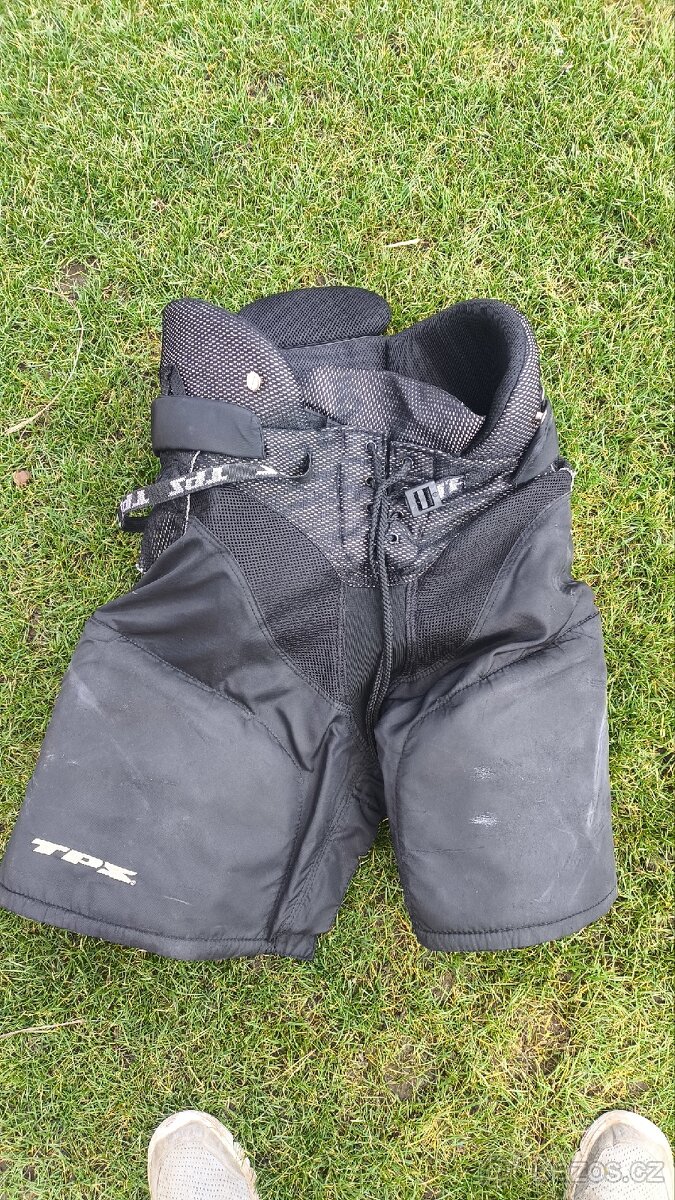 Hokejová vystroj - 2