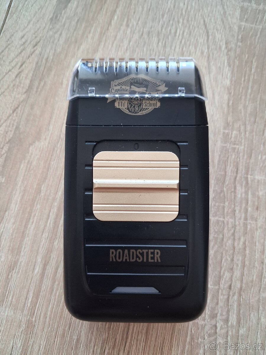 Holící strojek - 2