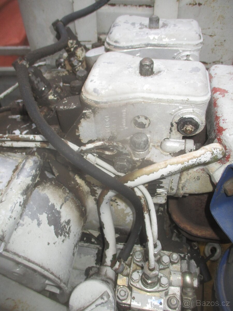 motor Slavia 2s90 - 2