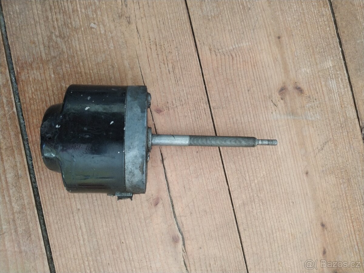 Motorek stěračů Pal - 2