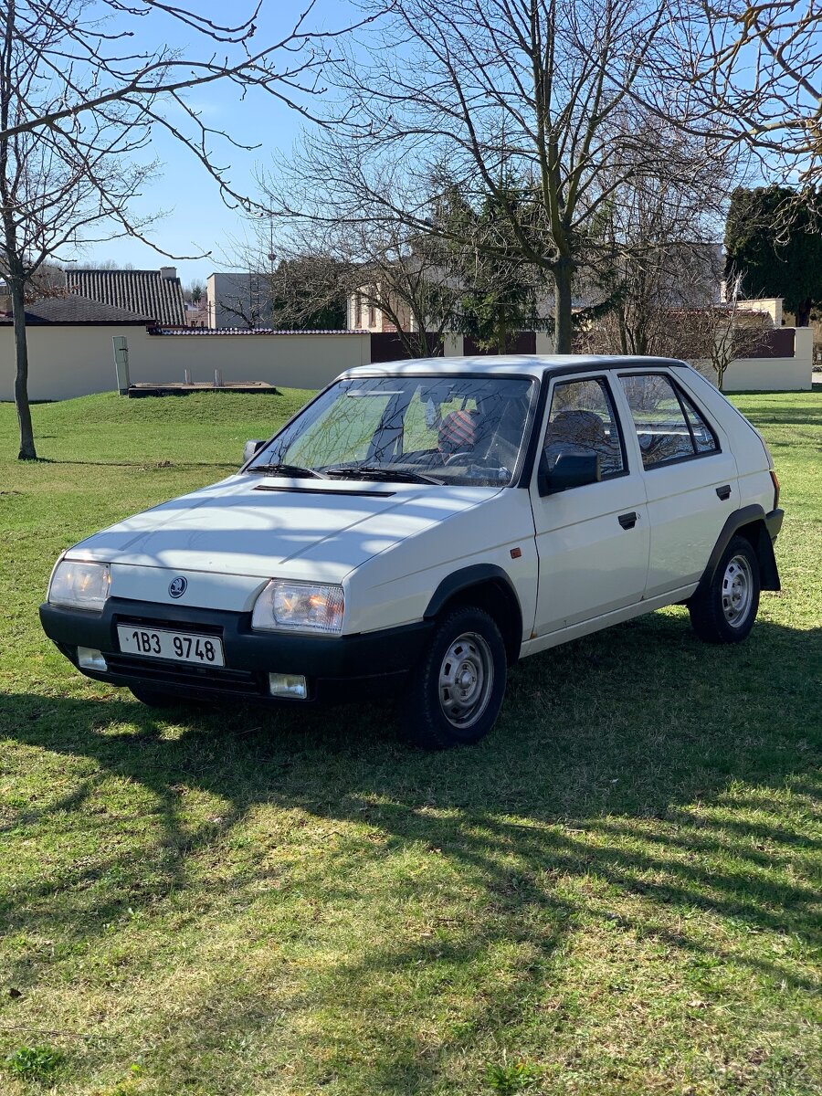 Škoda favorit - 2