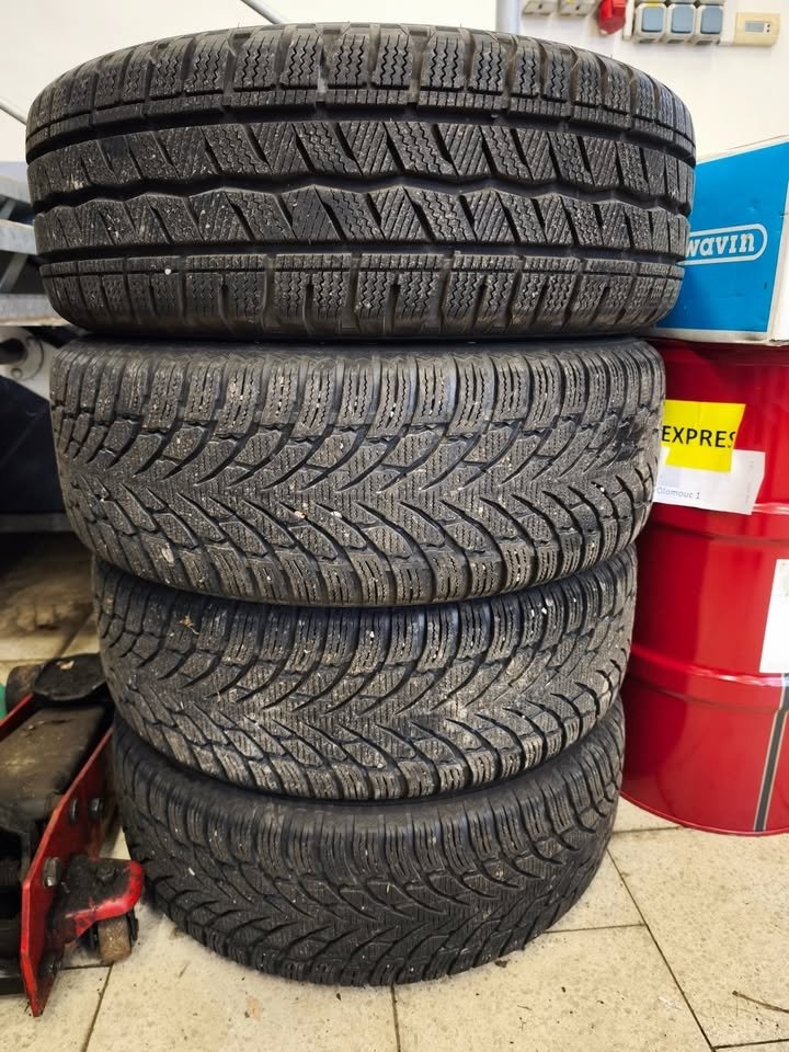 Prodám sadu 17 kol, originál Toyota - 2