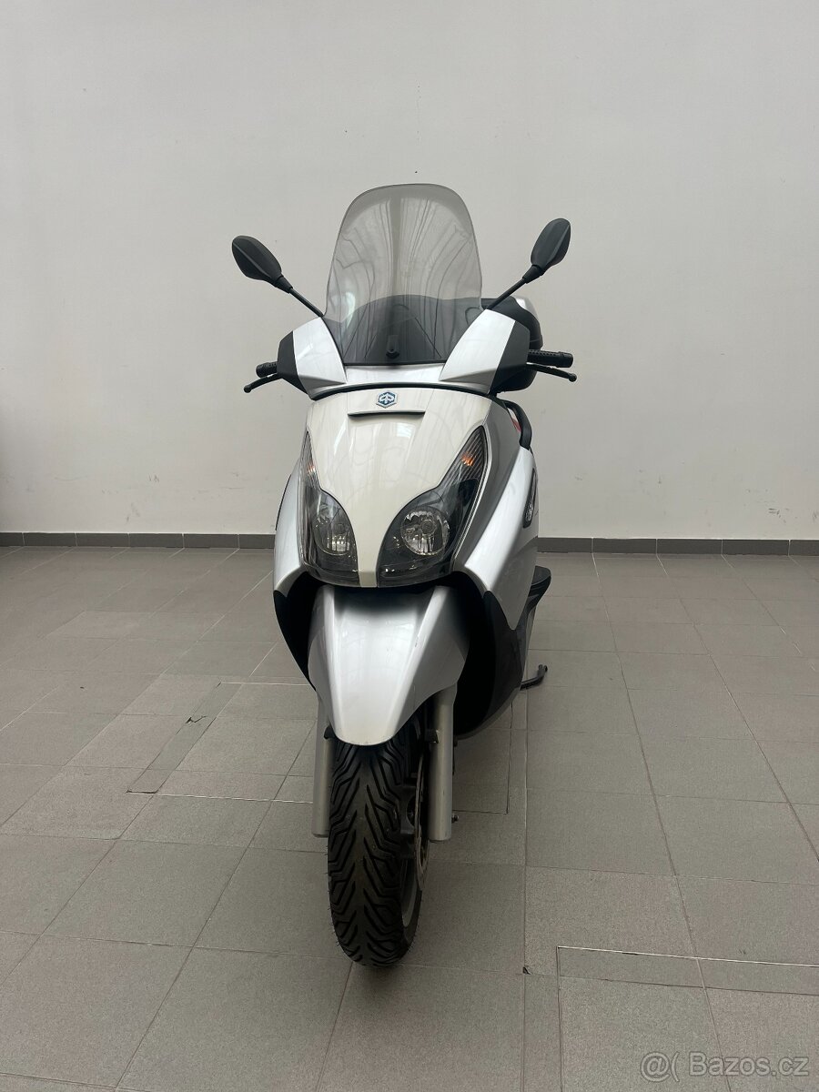 Piaggi X7 125 - 2