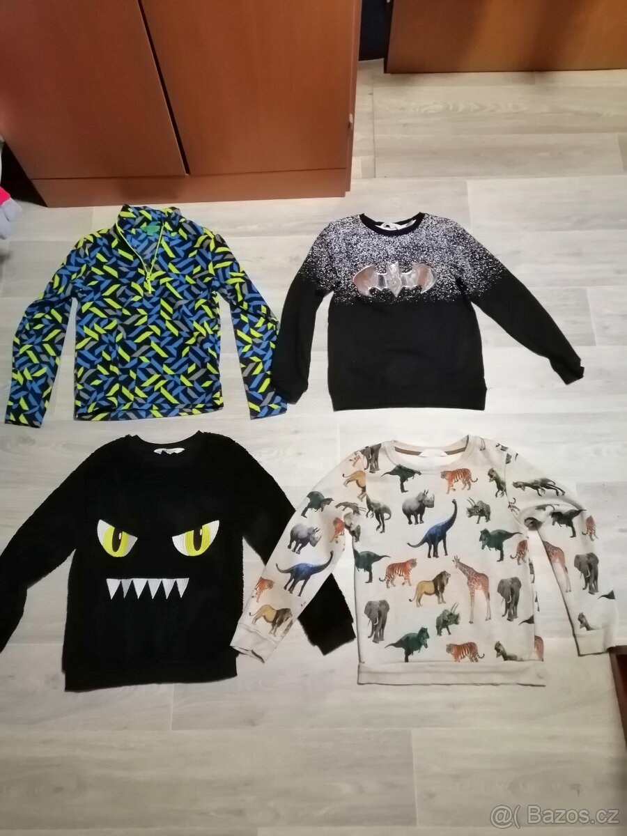Prodám mikiny, trika... - 2