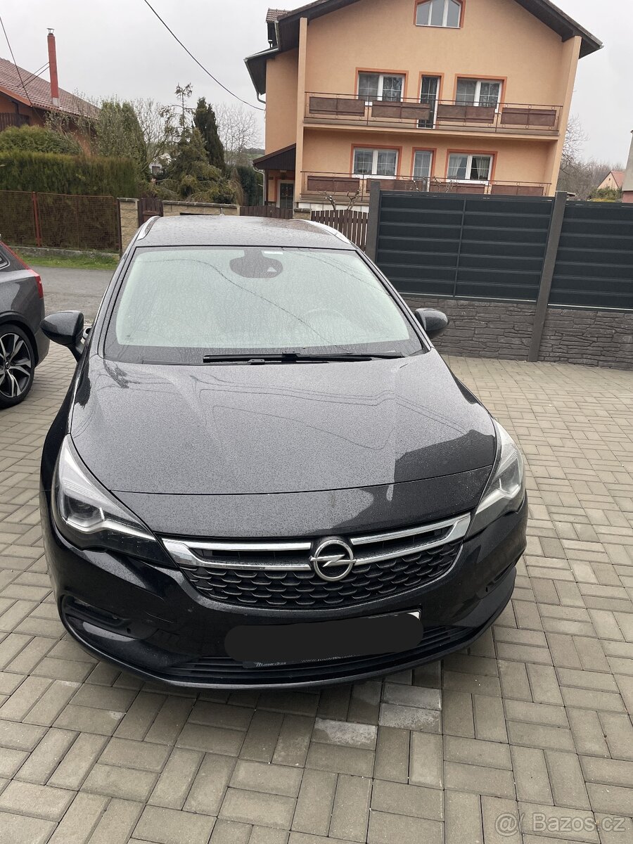 Opel Astra K kombi - 2
