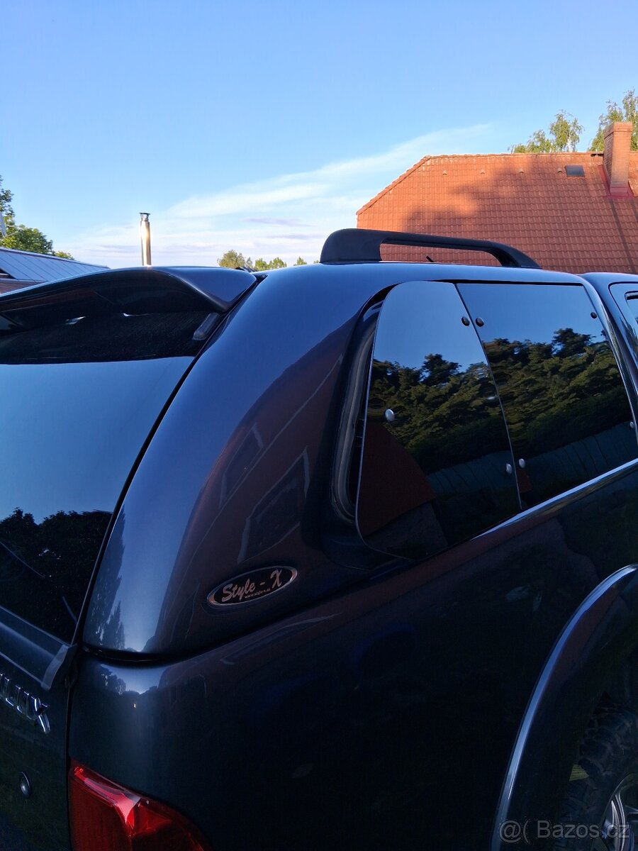 Toyota Hilux hardtop