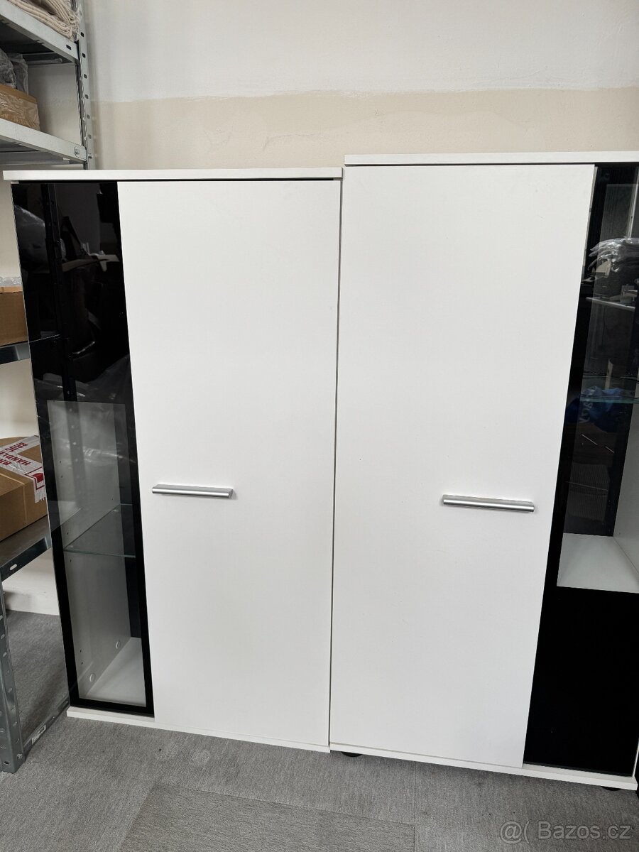 Stěna do obýváku s LED osvětlením - 2