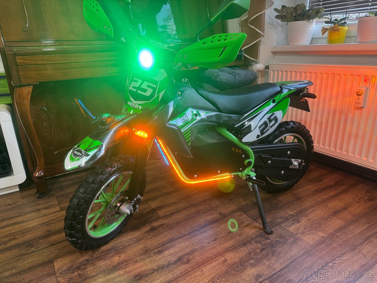 Dětská elektrická motorka Hecht 54501 green - 2