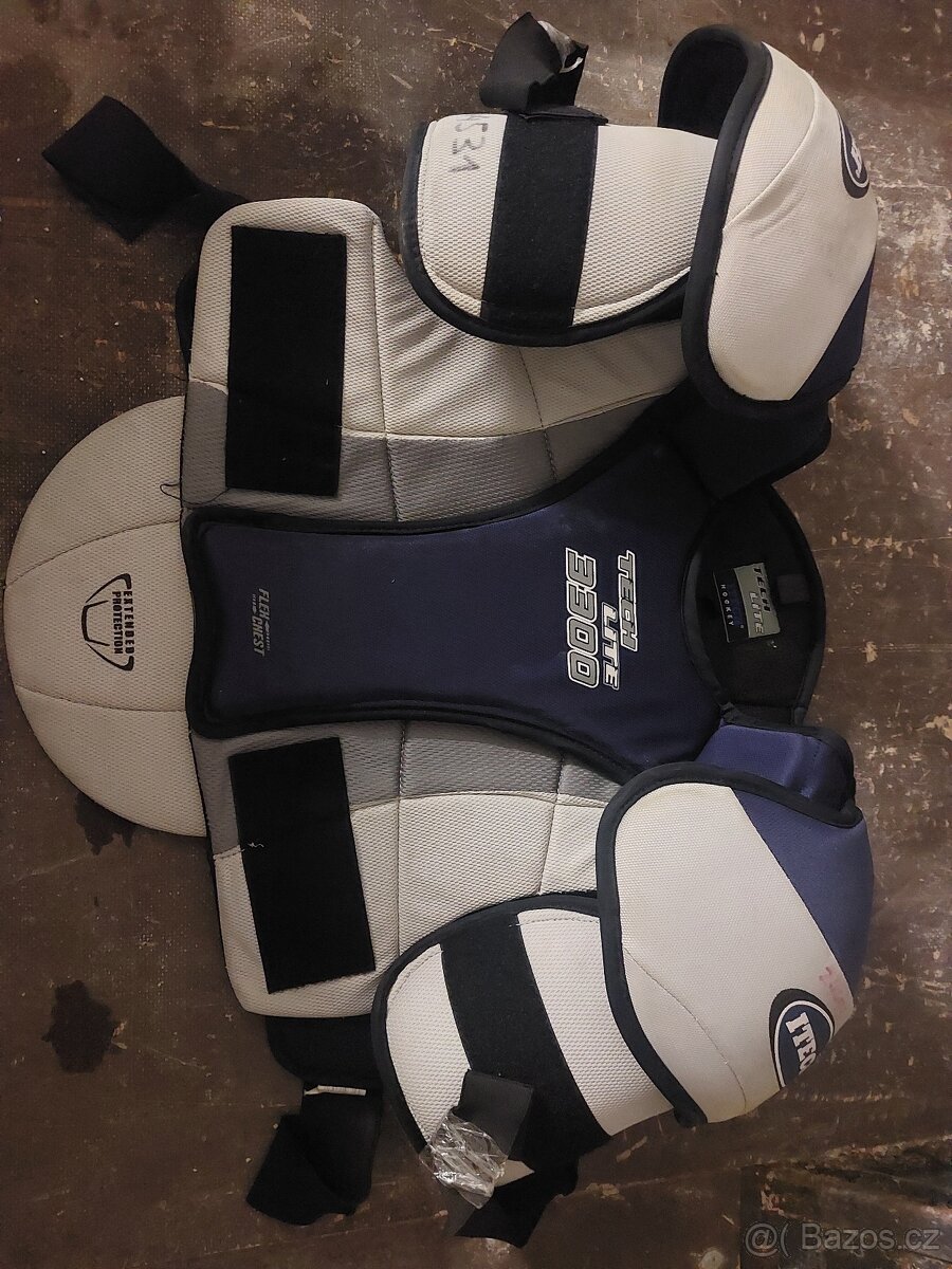 hokejová vystroj - 2