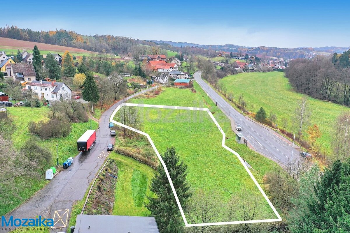 Rovinatý pozemek pro výstavbu komerčních objektů Dolní Dobro - 2