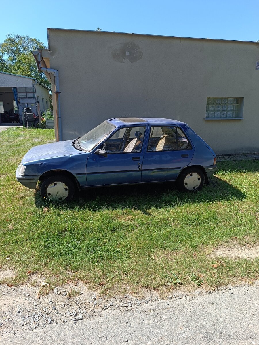Prodám Peugeot 205 1.8D - 2