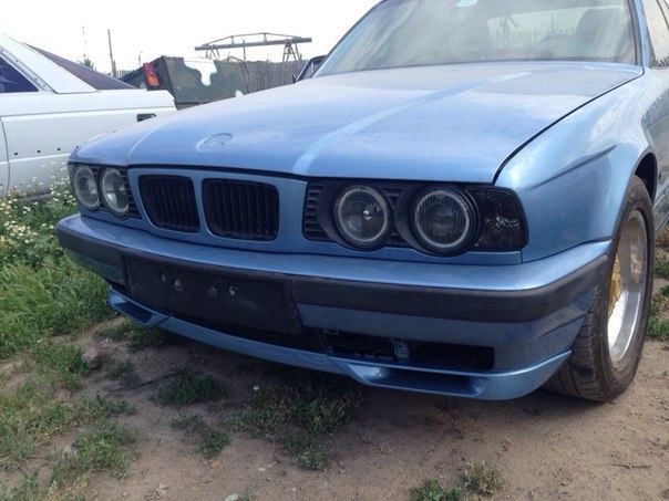 bmw e34 540 Rozdělovač předního nárazníku - 2