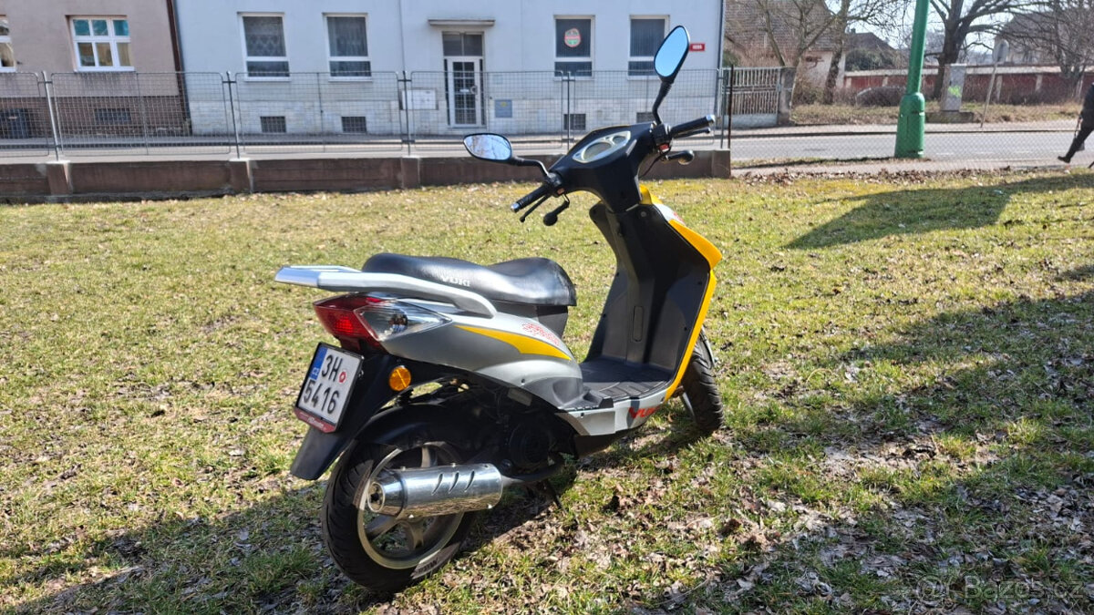 Skútr YUKI 50 - 2