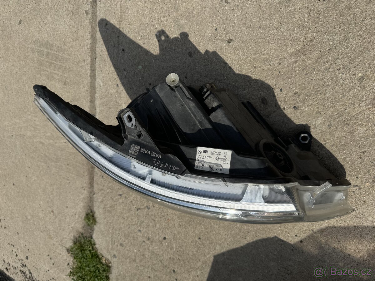 Světlo Mercede Benz Viano - 2