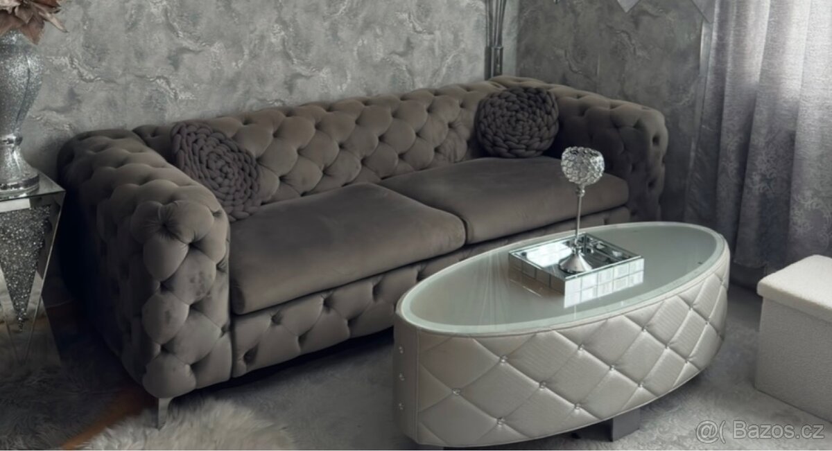 Chesterfield pohovka - 2