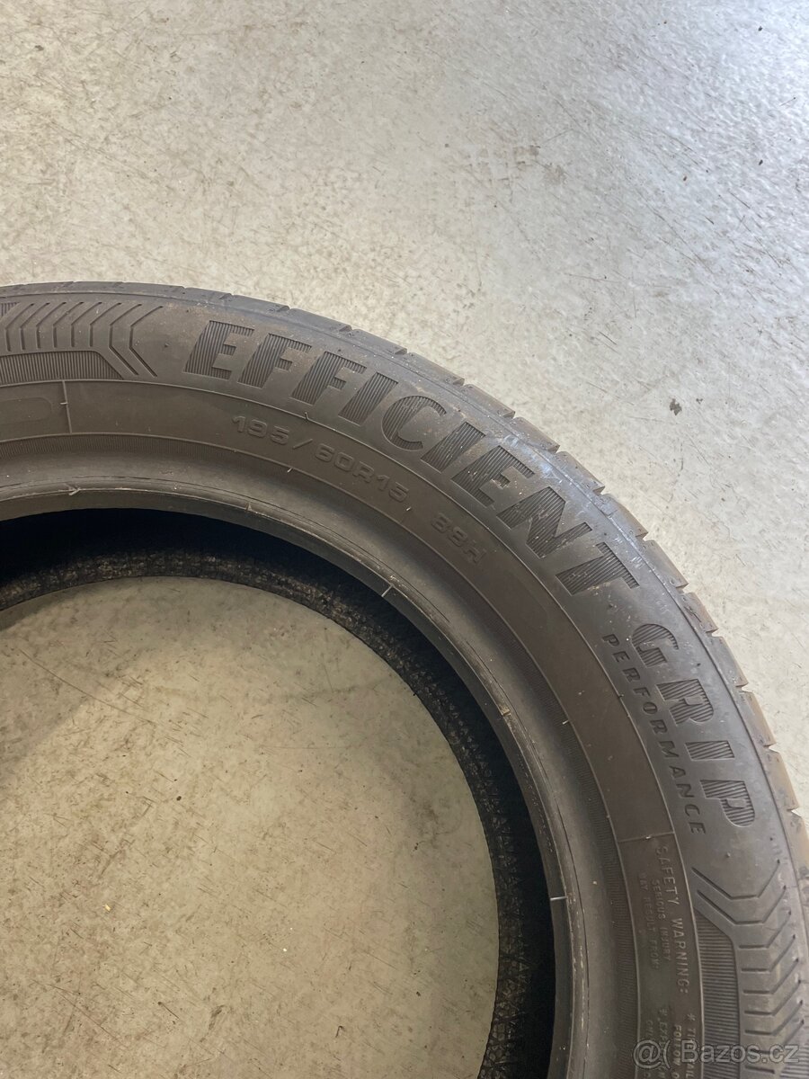 Letní pneu 195/60/15 - 2