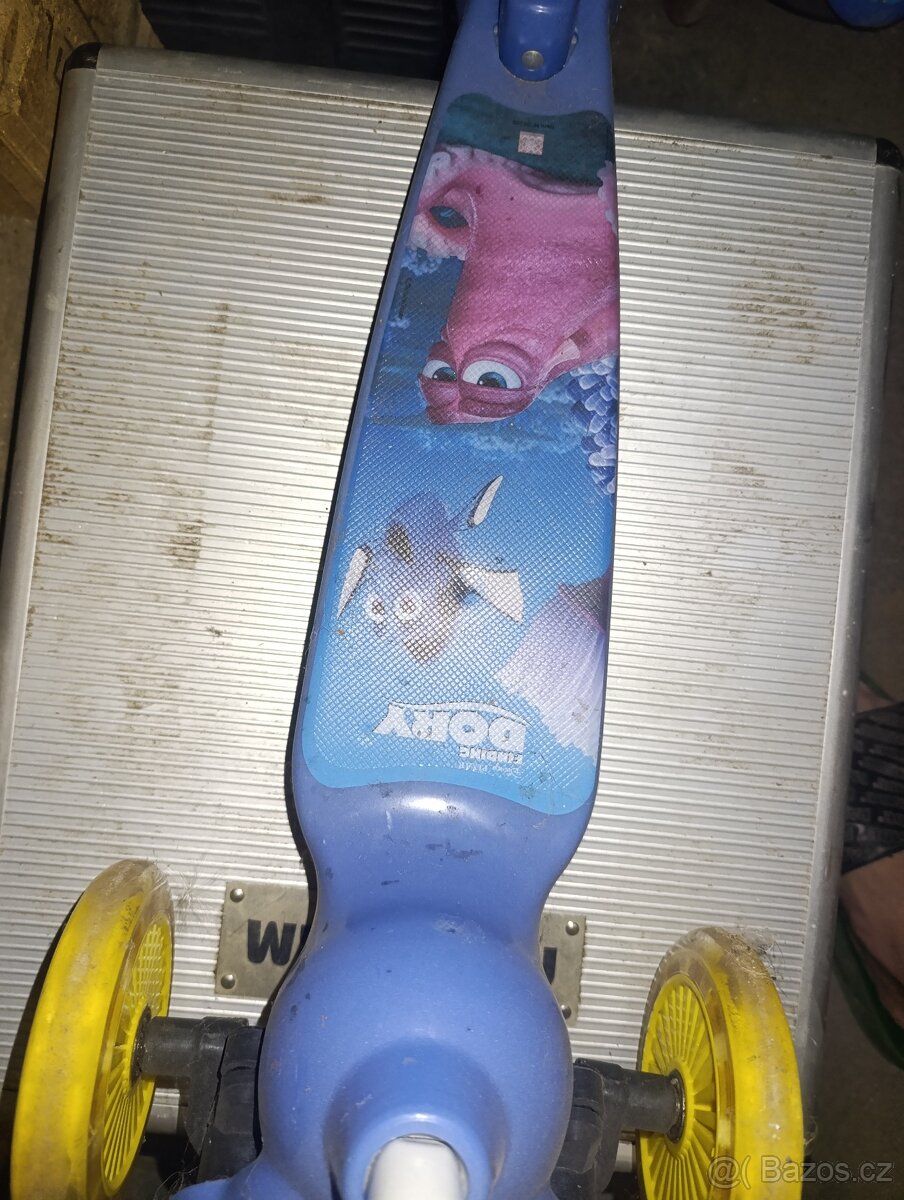 Koloběžka Hledá se Dory - 2