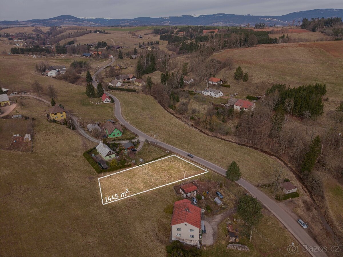 Stavební pozemek - 2