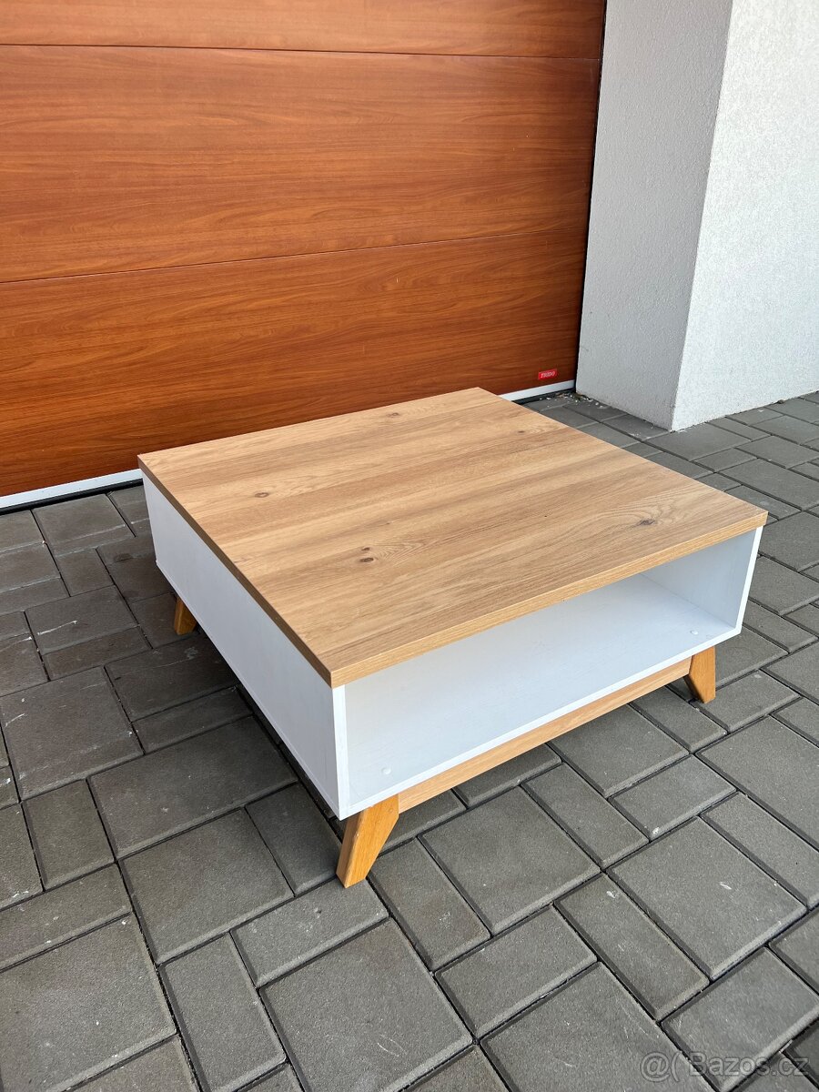 Bílý konferenční stolek 80x80cm - 2