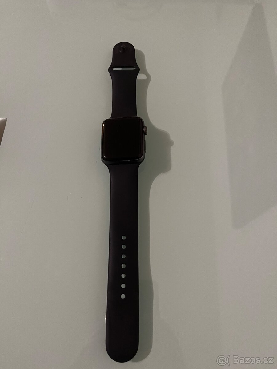 Apple Watch Series 3 42 mm space grey - 2