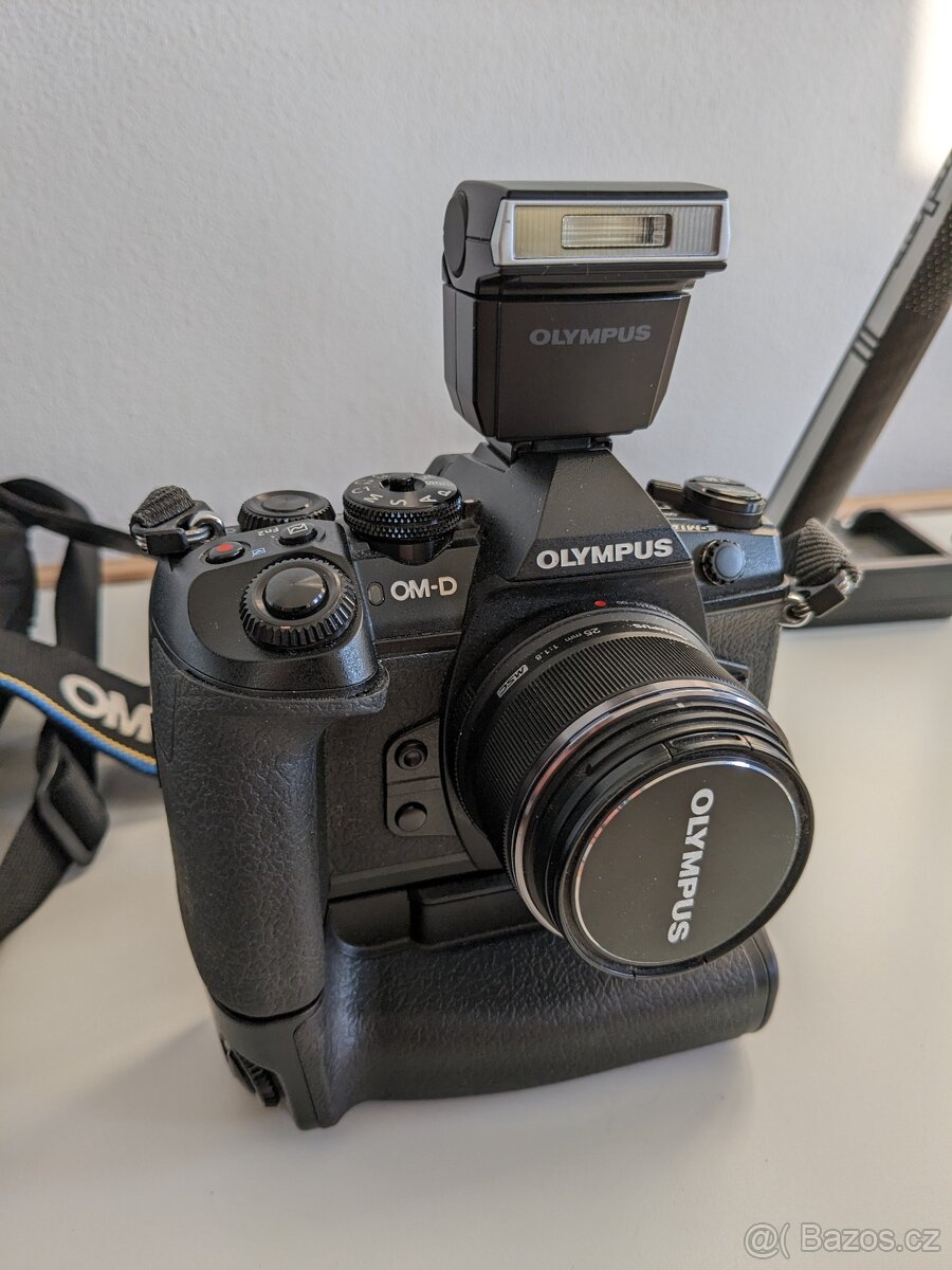 Olympus OM-D E-M1 Mark II + M.ZUIKO 25mm f/1,8+příslušenství - 2