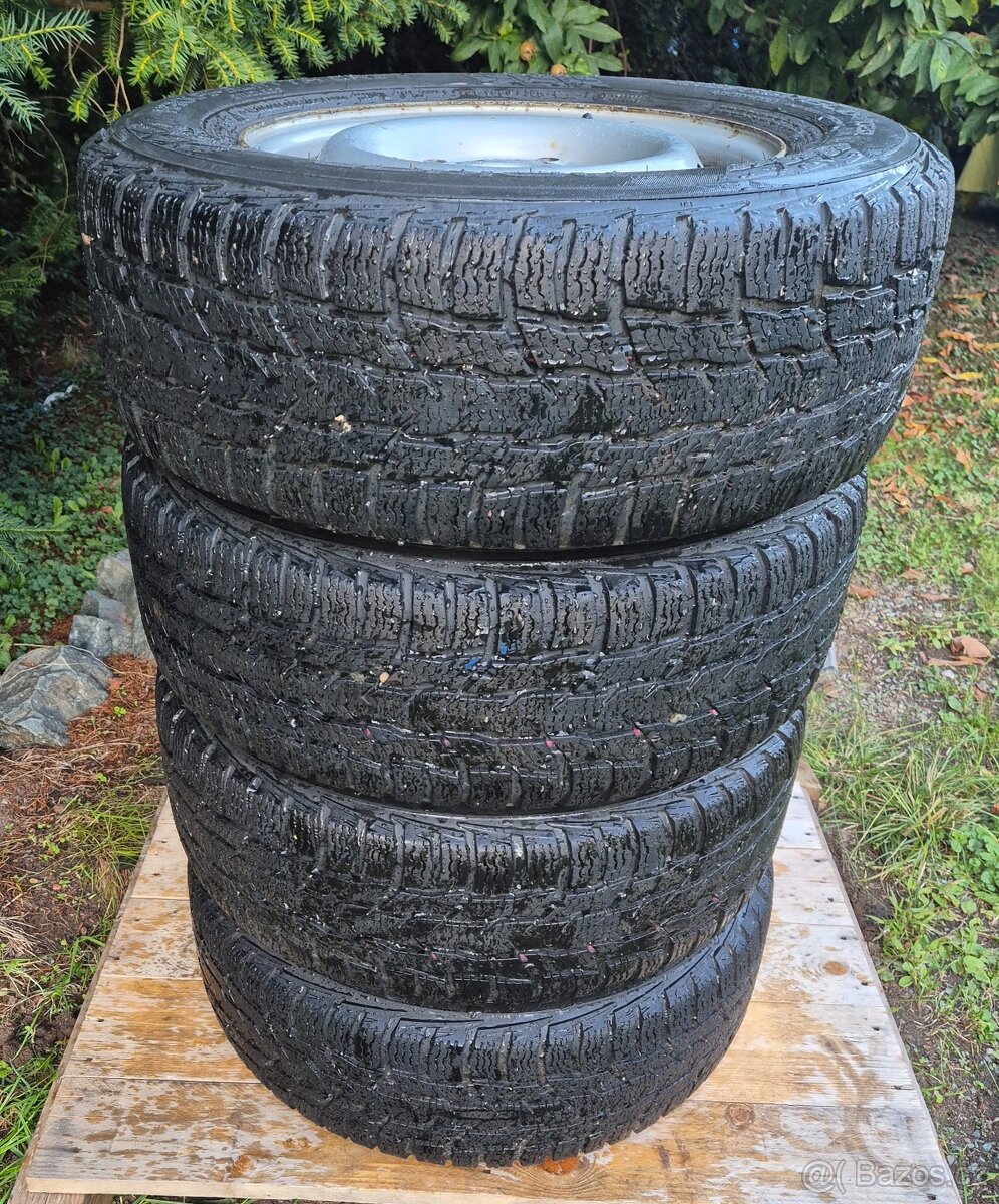 Plechové disky kol a zimní pneumatiky na Ford Tranzit - 2