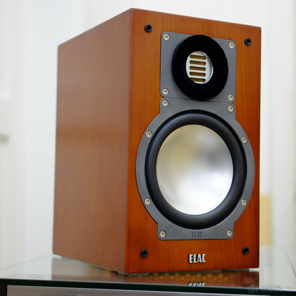 ELAC - bs 204.2 - hezke a perfektne hrajici regalovky - 2