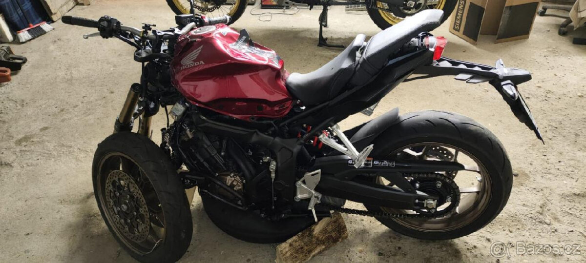 Honda CB 650 R 2023 na díly - 2