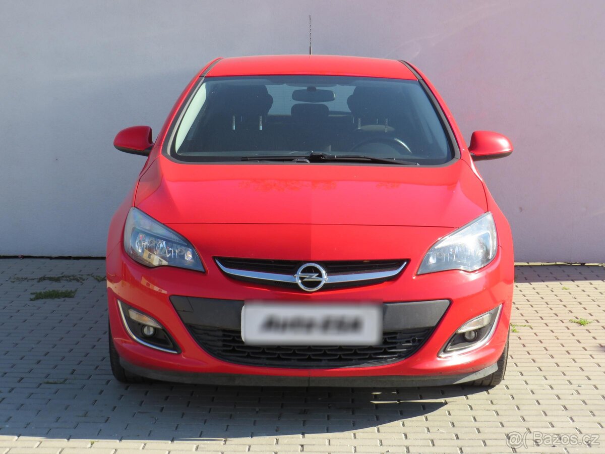 Opel Astra 1.4i , 74 kW benzín, 2013 - 2