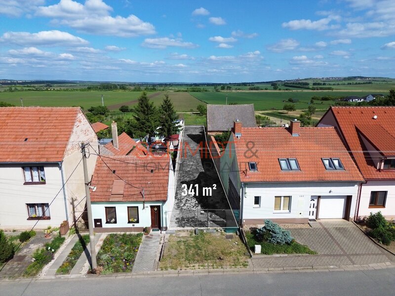 Stavební pozemek Šakvice - 2