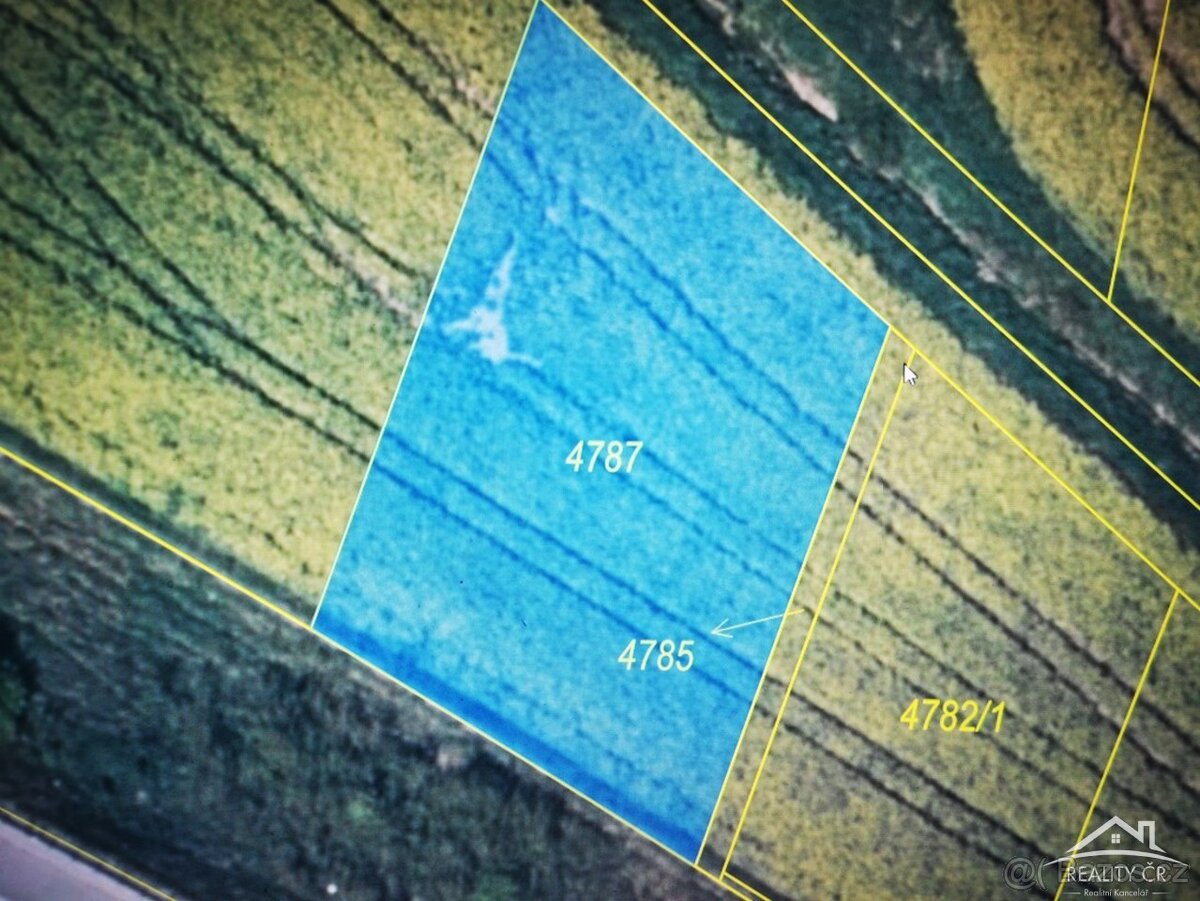 Pozemek Přehýšov - 2